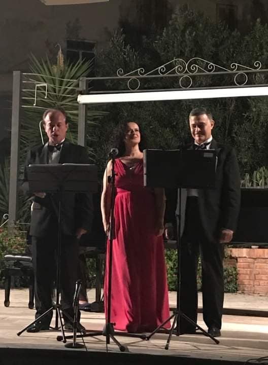 Successo caloroso per il Trio lirico Partenopeo De Maio Lupoli in concerto al Palazzo del Trono di Cetraro ( Cs)